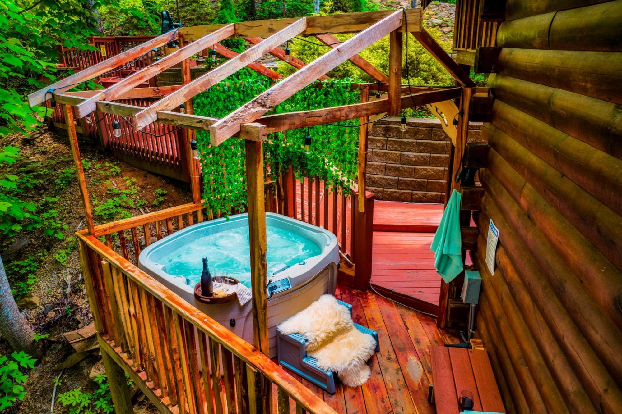 Cabin In A Gated Resort With Seasonal Resort Pool Pigeon Forge Εξωτερικό φωτογραφία